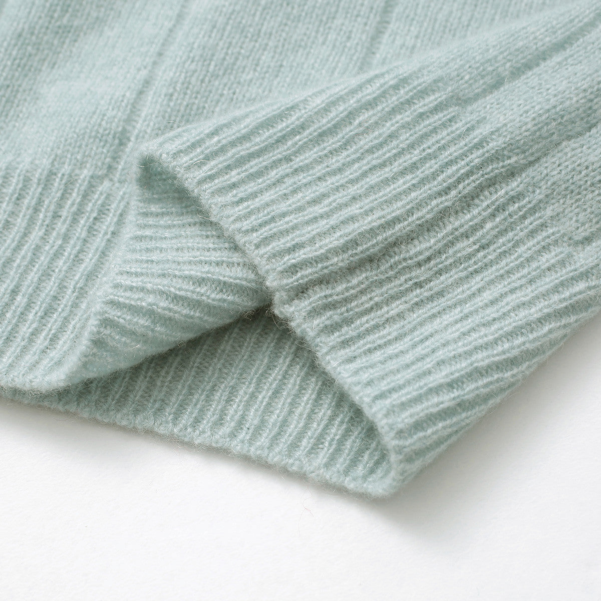 100% Cashmere Ribbed Knit Pullover Sweater