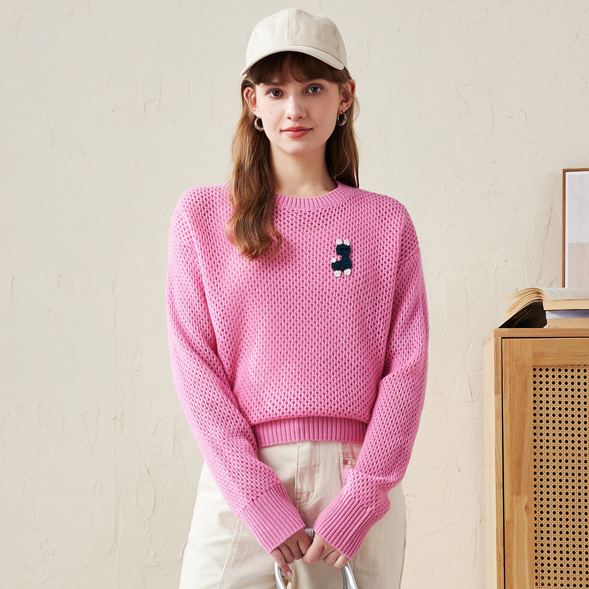 100% Wool Embroidered Patch Knit Sweater