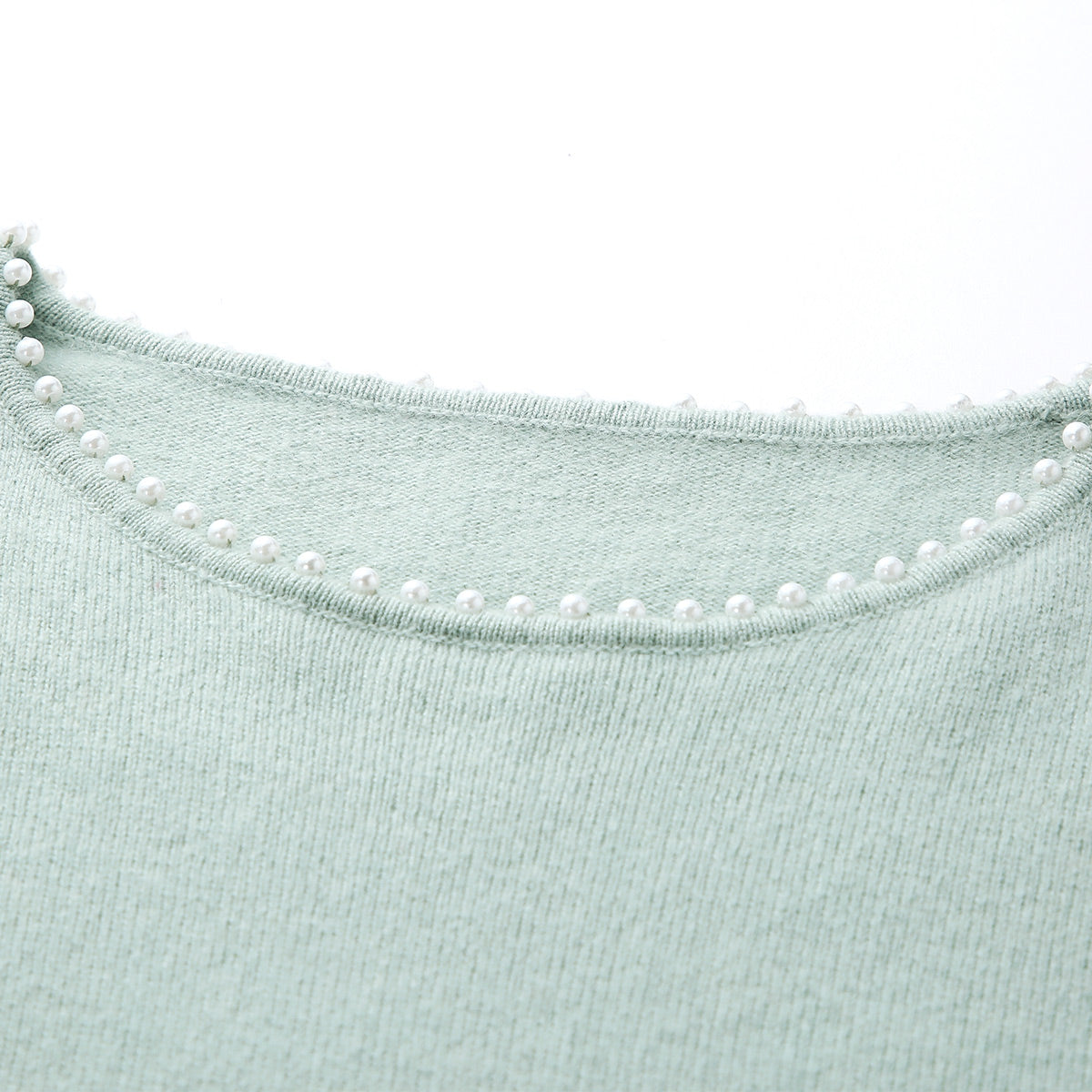 100% Cashmere Elegant Pearl-Trimmed Knit Sweater