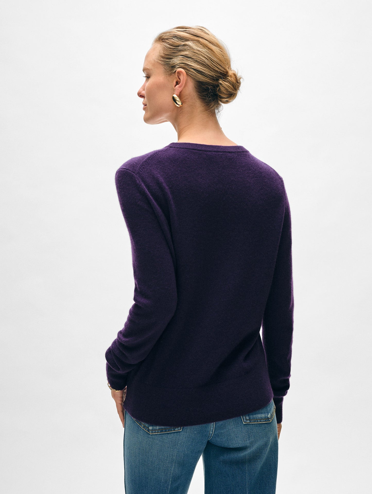 Cashmere Classic-Fit Crewneck