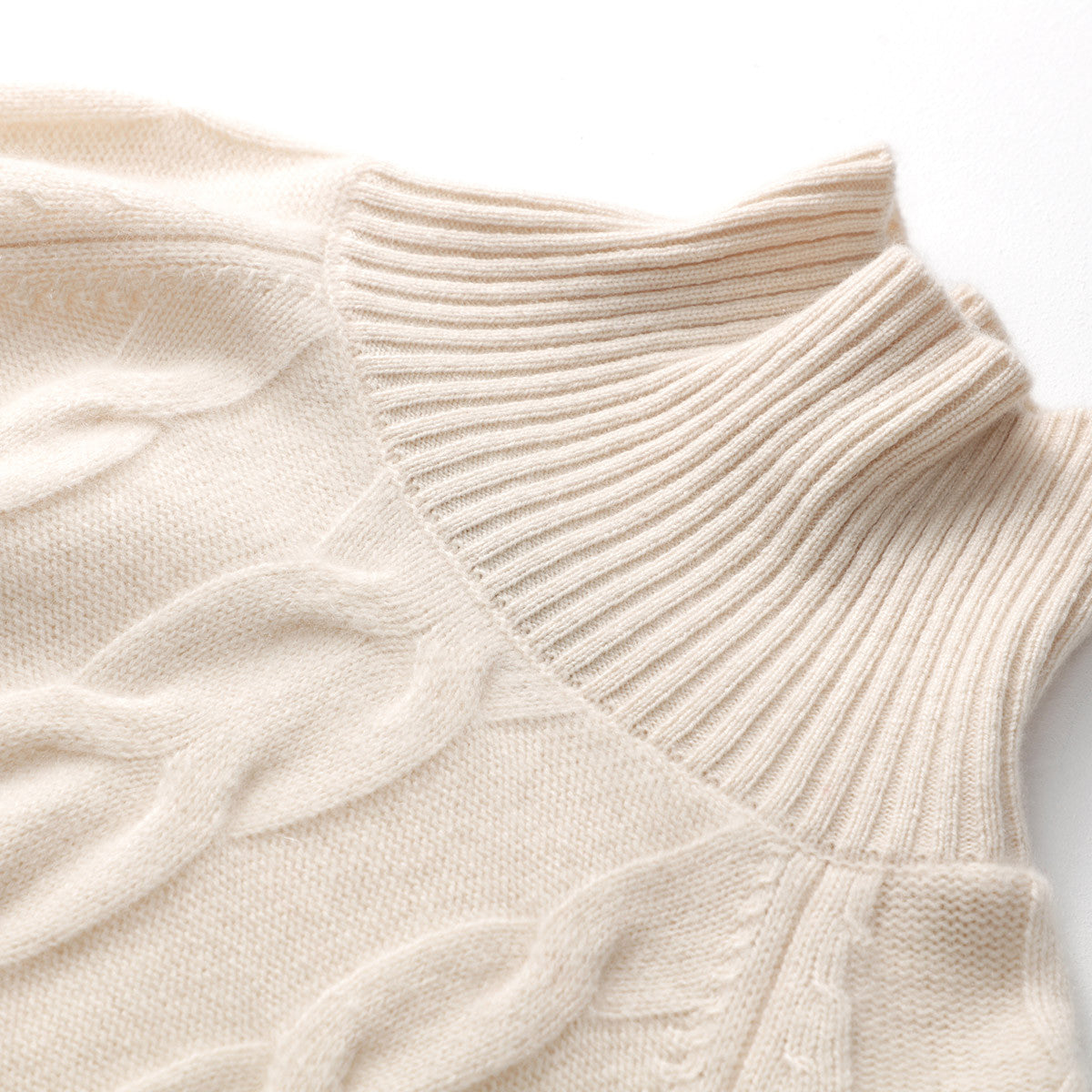 100% Cashmere Womens Turtleneck Cable Knit Sweater