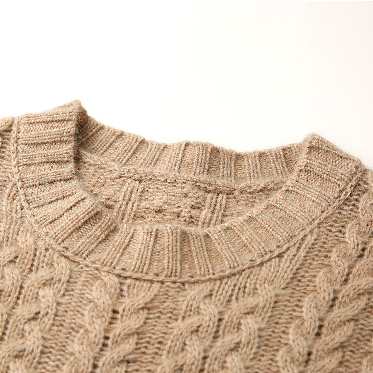 100% Cashmere Womens Chunky Cable Knit Sweater