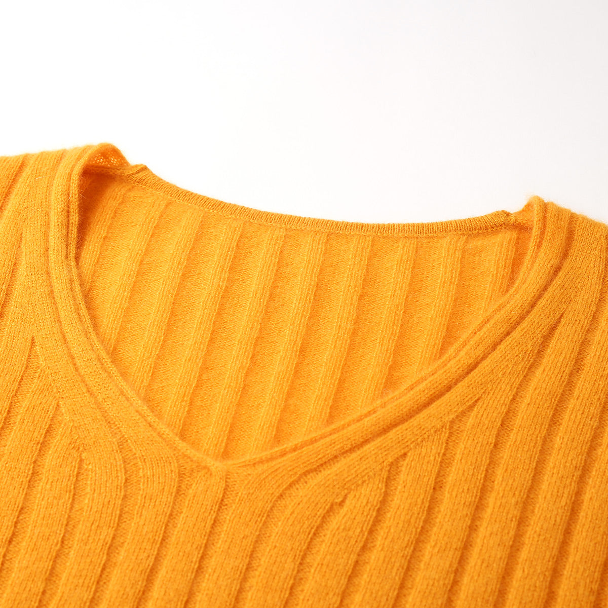 100% Cashmere Womens Cozy Ribbed V-Neck Sweater