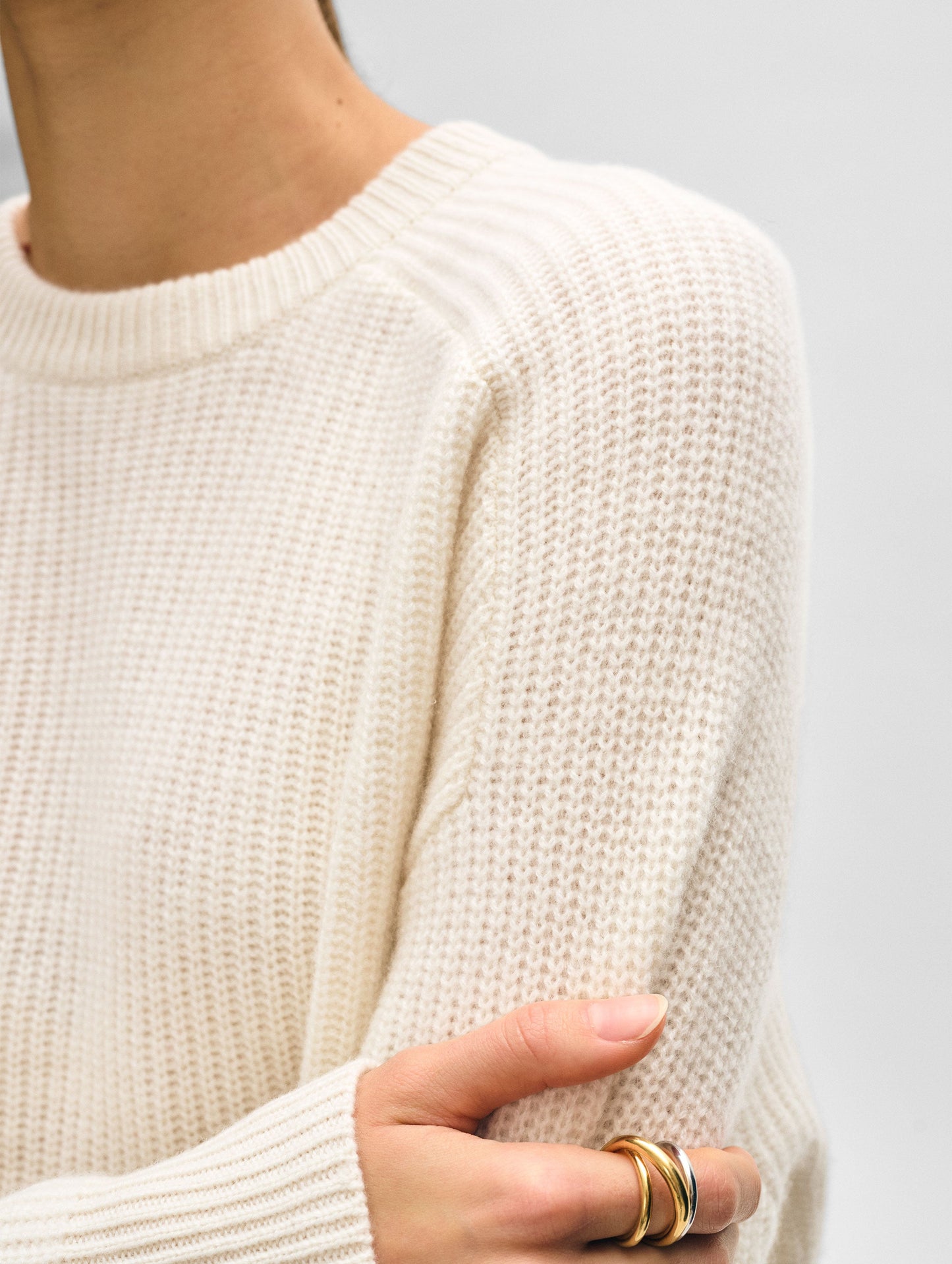 Cashmere Ribbed Saddle Sleeve Crewneck