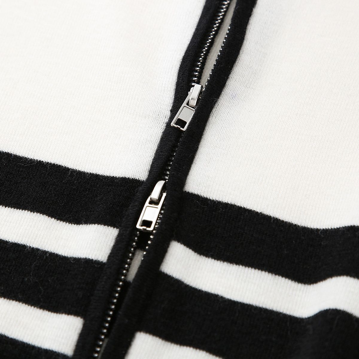 100% Wool Stylish Striped Zip-Up Cardigan