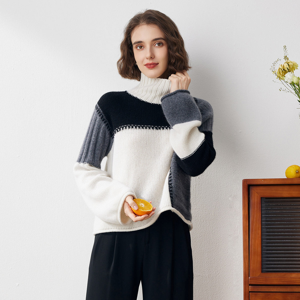 100% Cashmere Color Block Turtleneck Knit Sweater