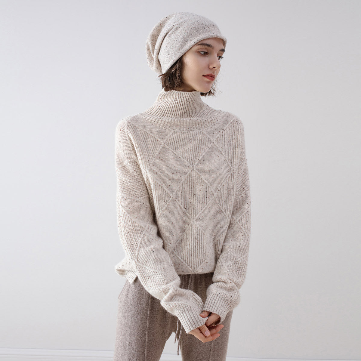 100% Cashmere Cozy Diamond Knit Turtleneck Sweater