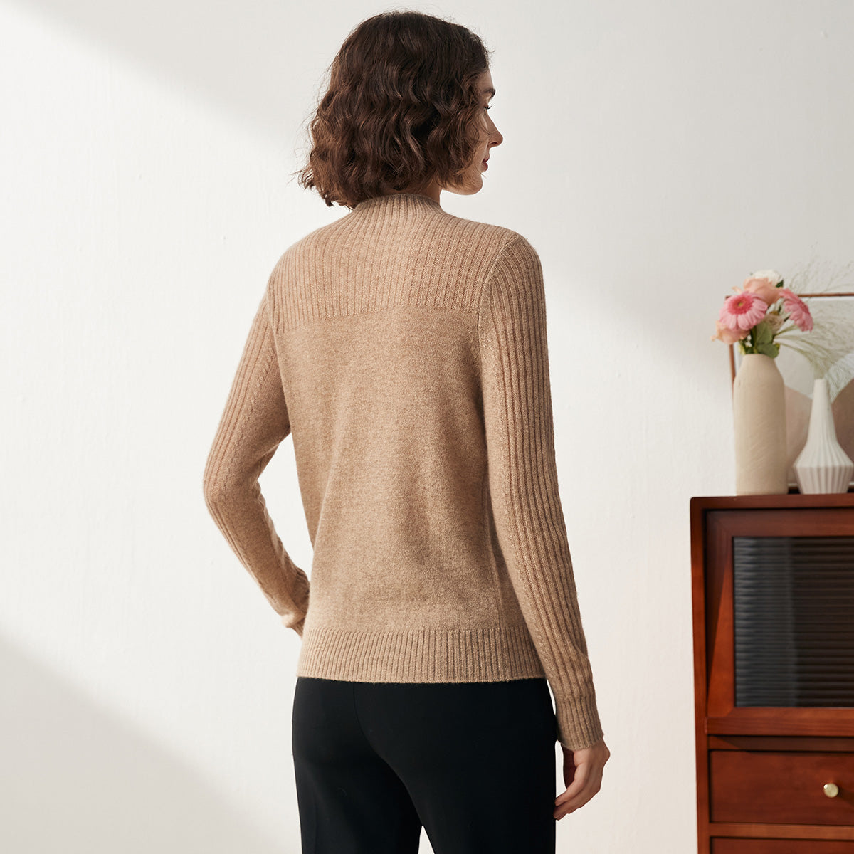 100% Cashmere Mock Neck Cable Knitted Sweater