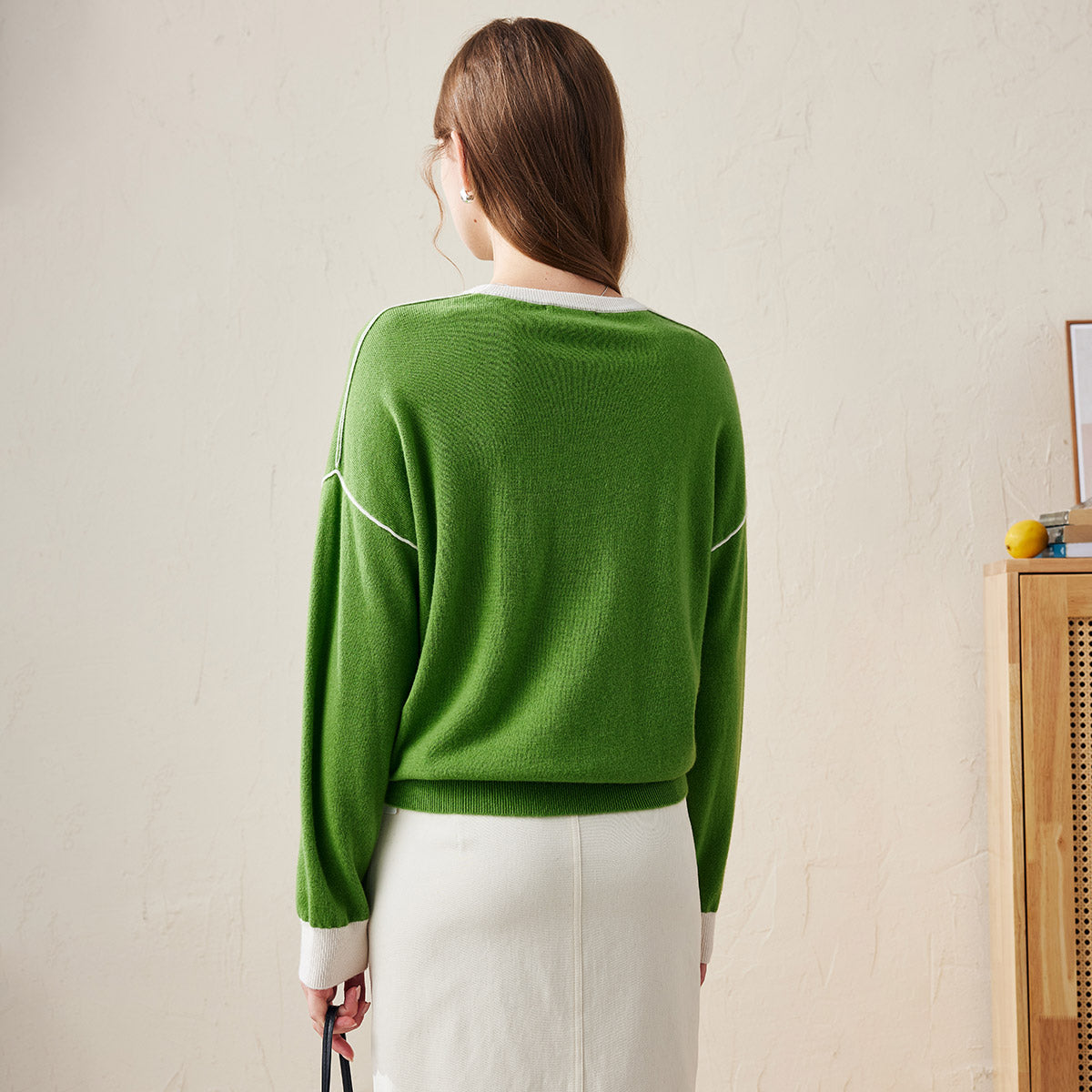 100% Wool Contrast-Trim Knit Pullover Sweater