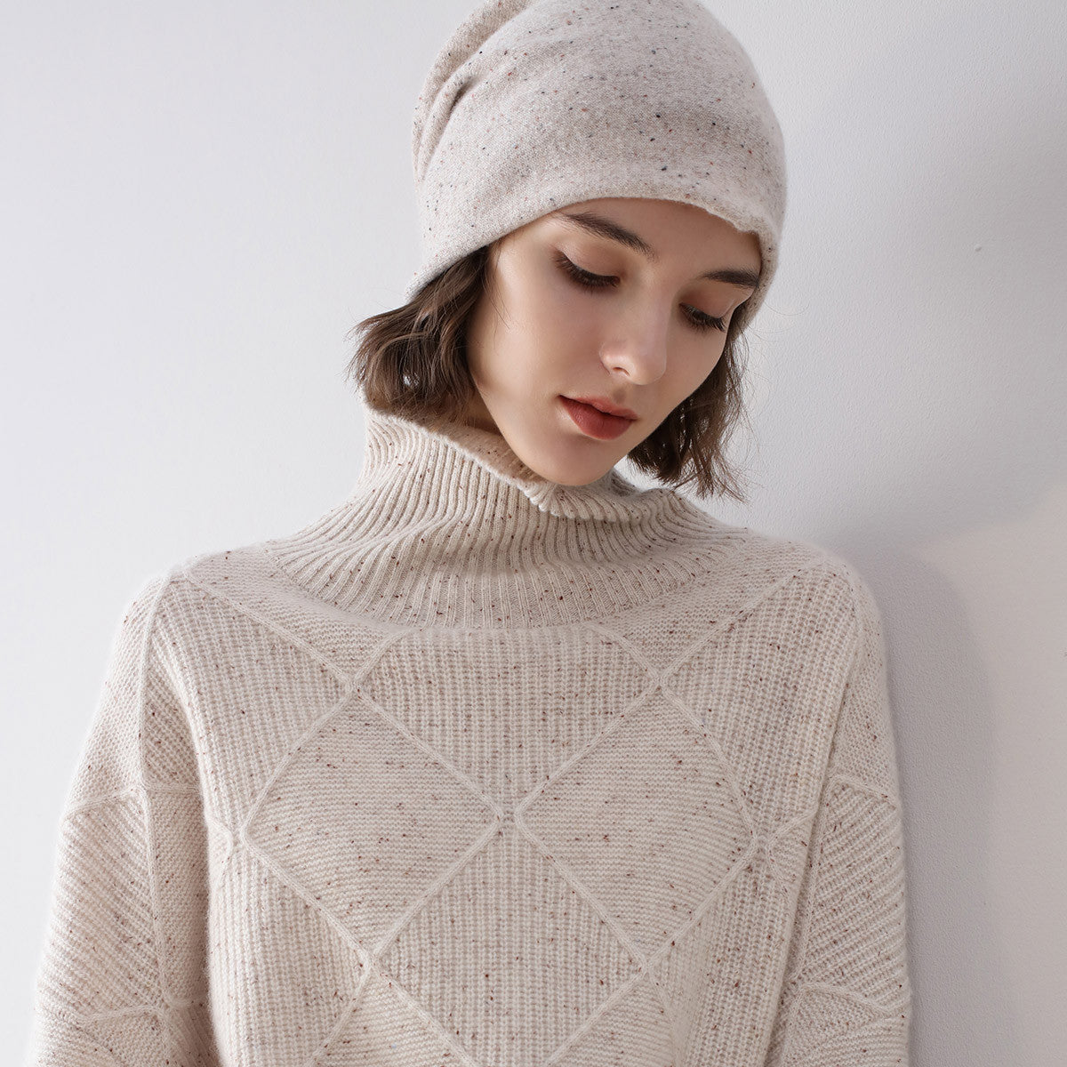 100% Cashmere Cozy Diamond Knit Turtleneck Sweater