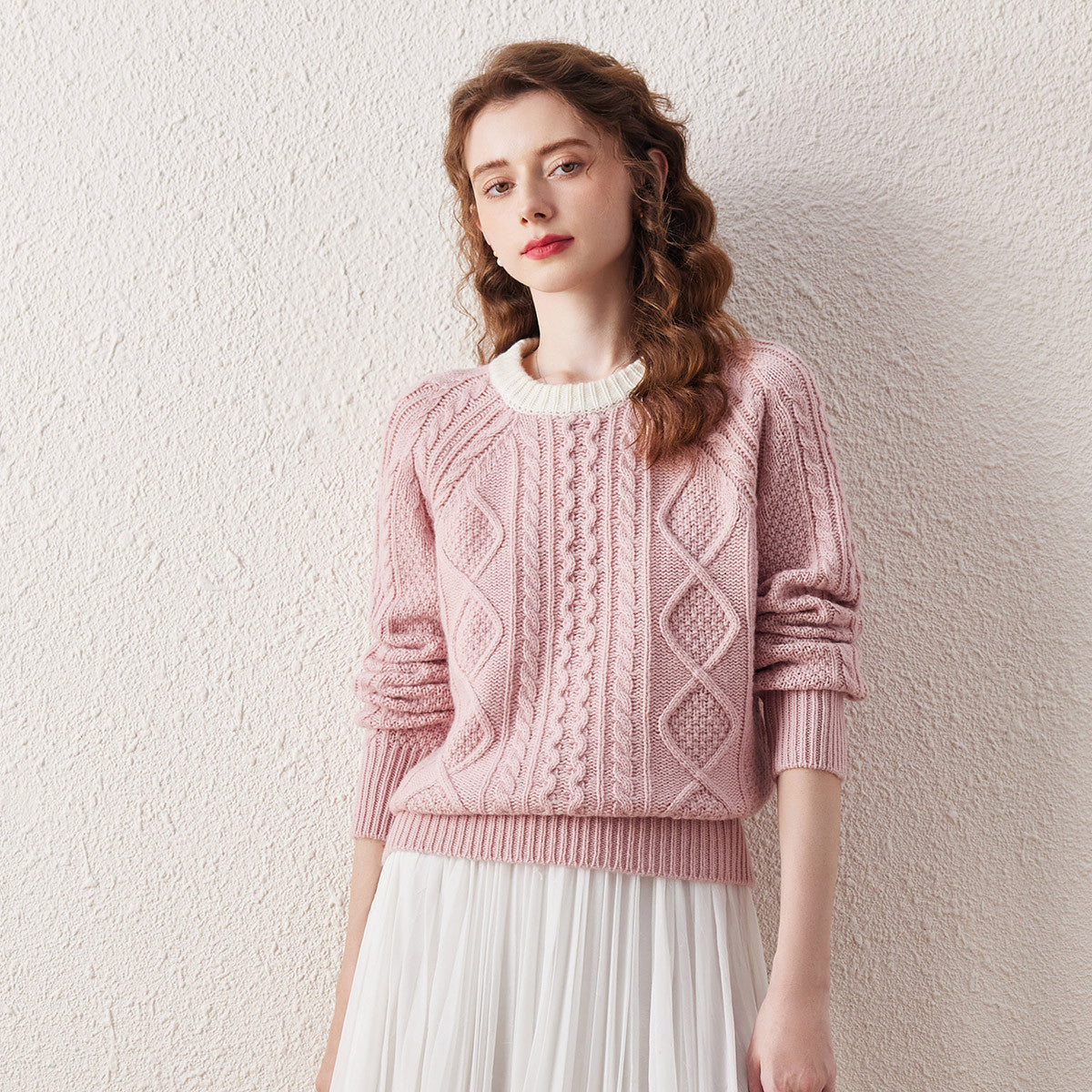 100% Wool Contrast Color Cable Knit Sweater