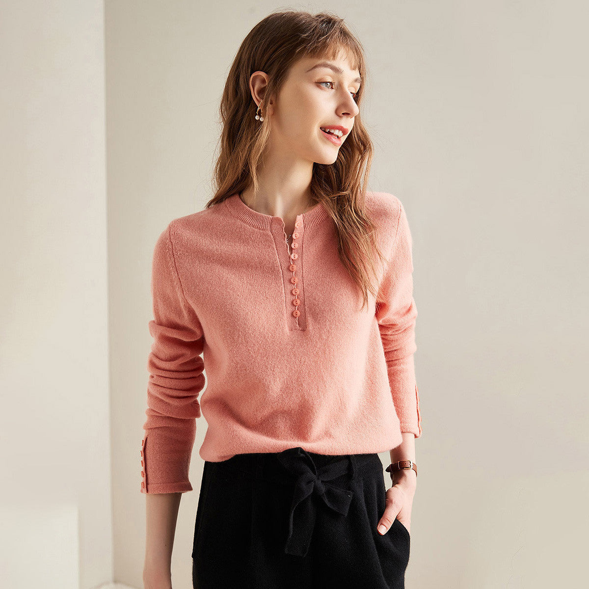 100% Cashmere Round Neck Knit Sweater