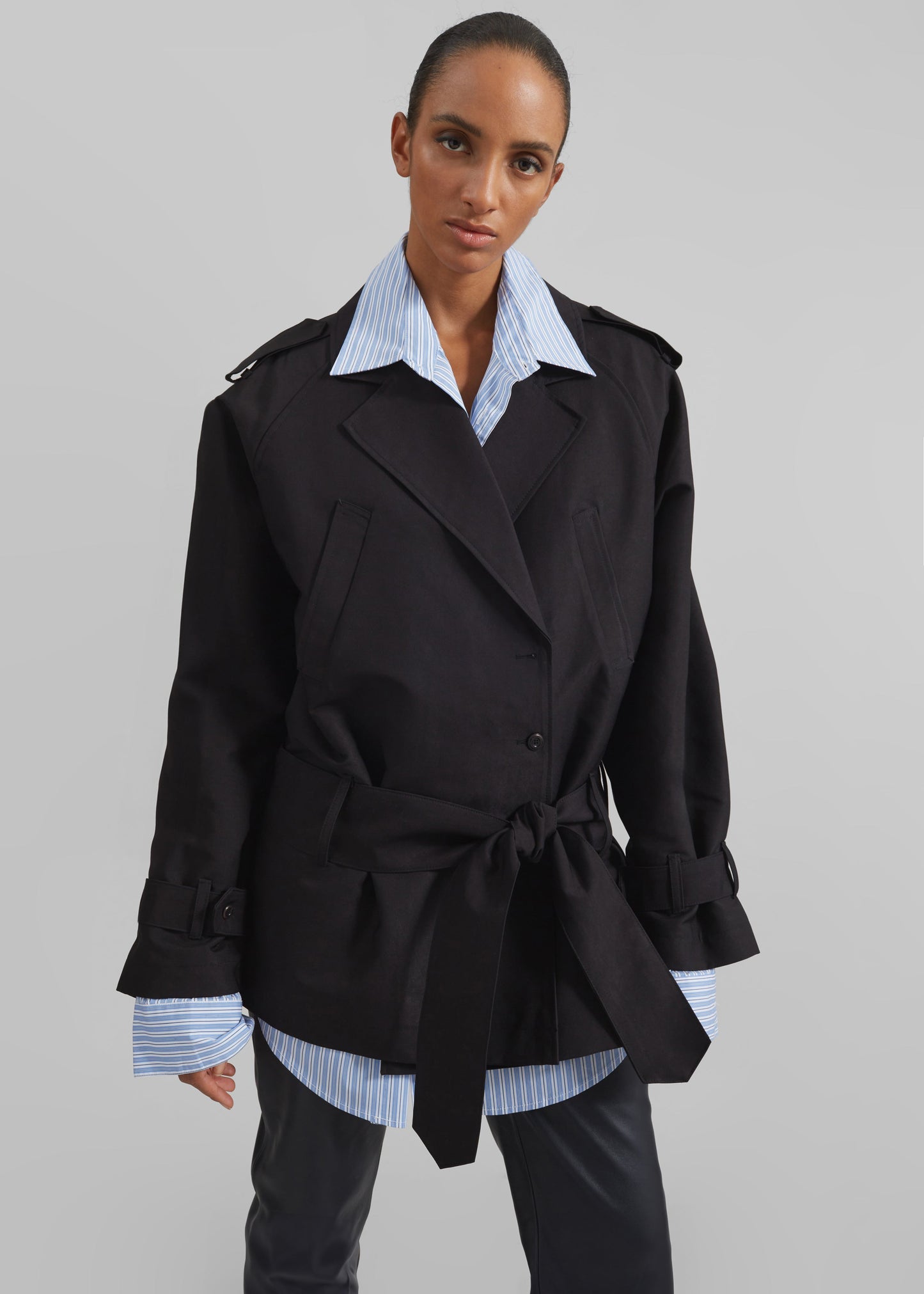 Emsbury Short Trench - Black