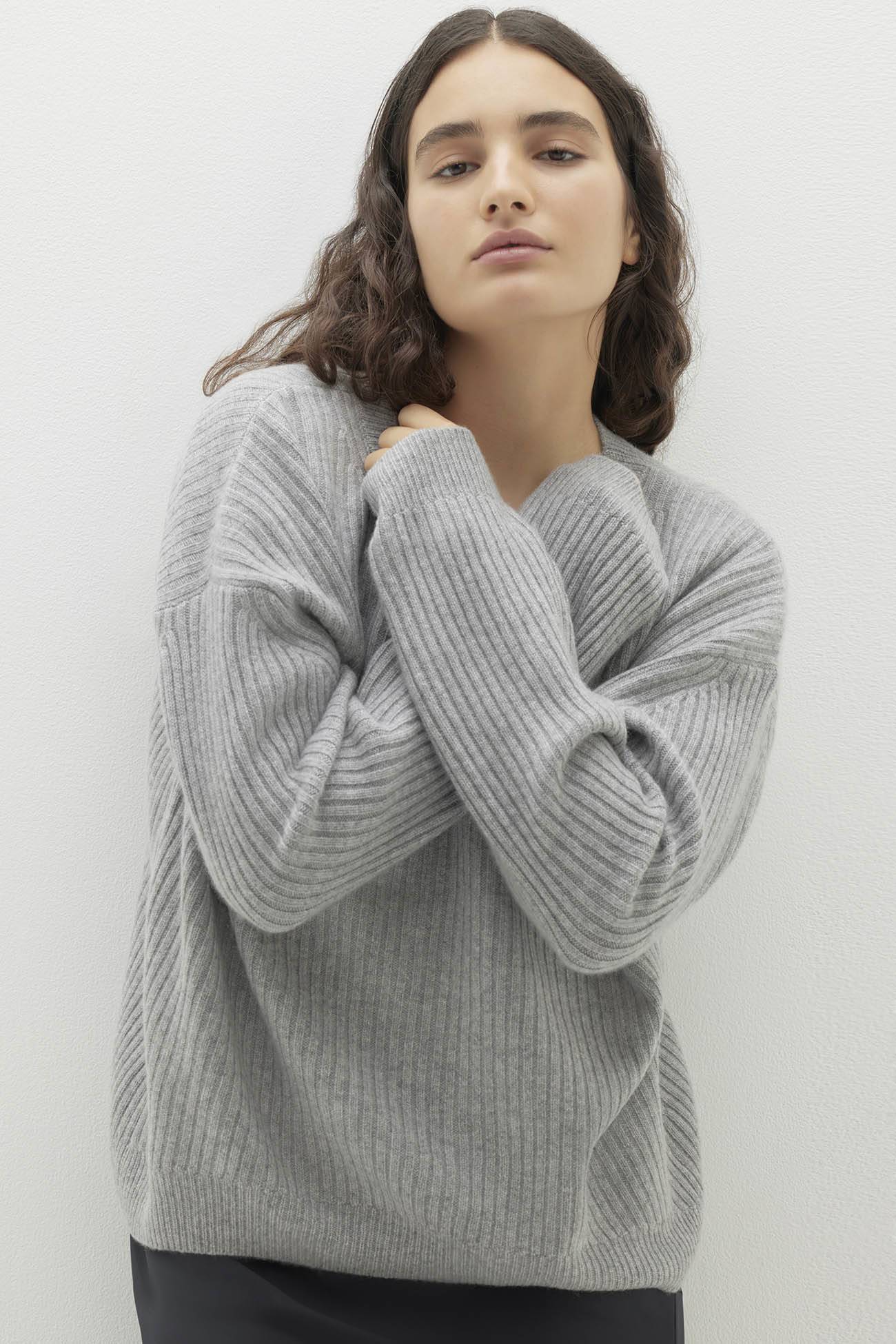 CAMPBELL RIBBED CREWNECK CASHMERE SWEATER