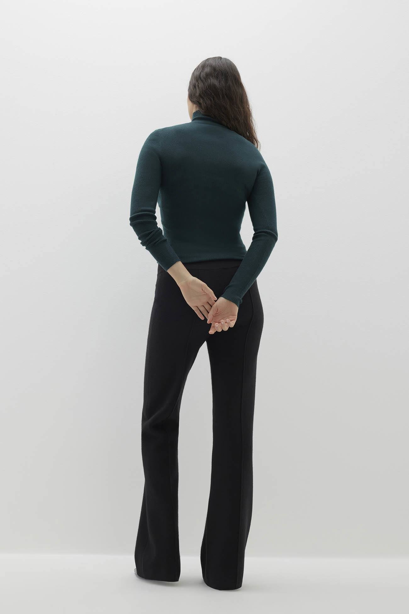 RUMER FITTED CASHMERE TURTLENECK