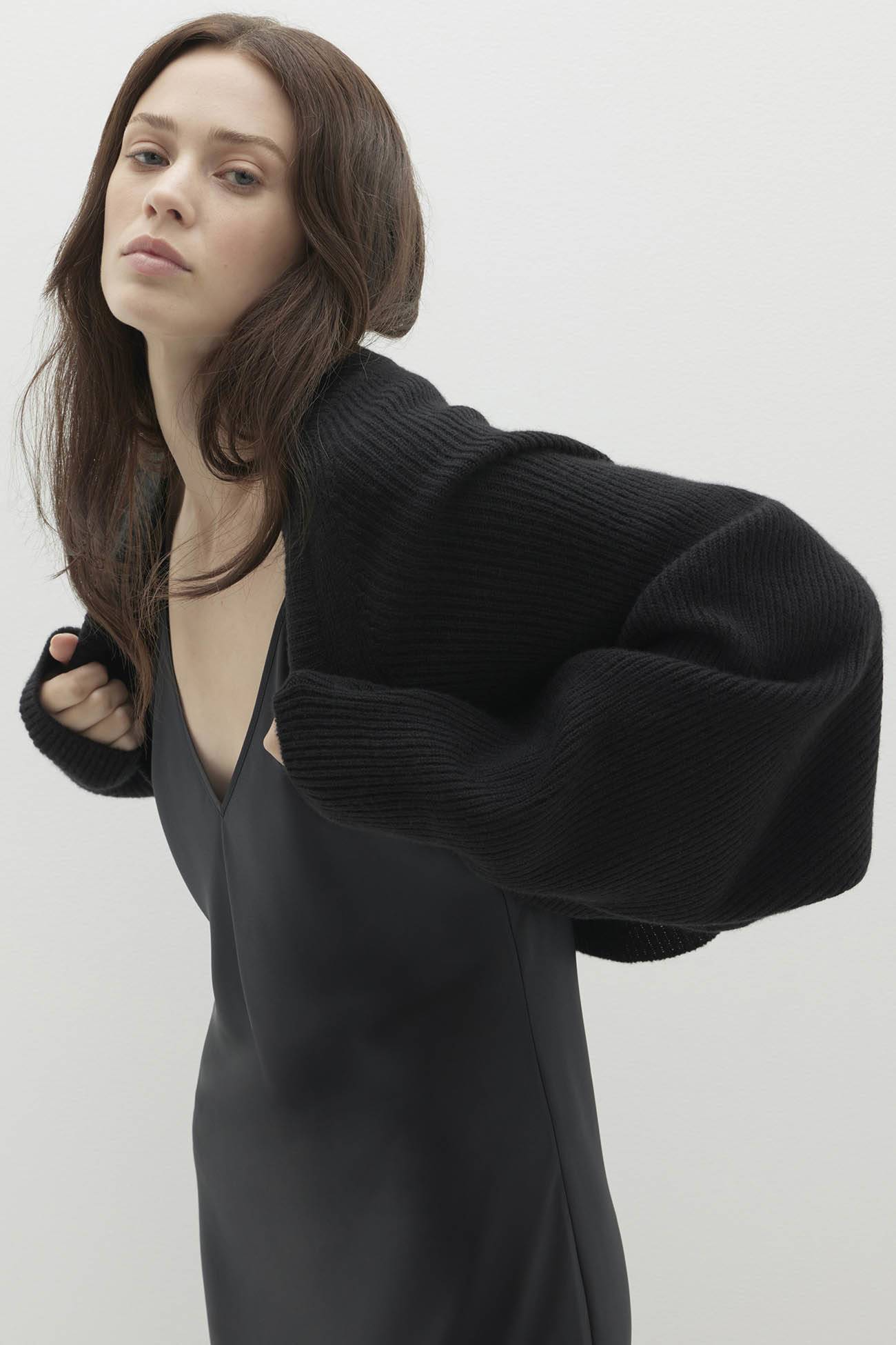 ANTOINETTE RIBBED CASHMERE SHRUG