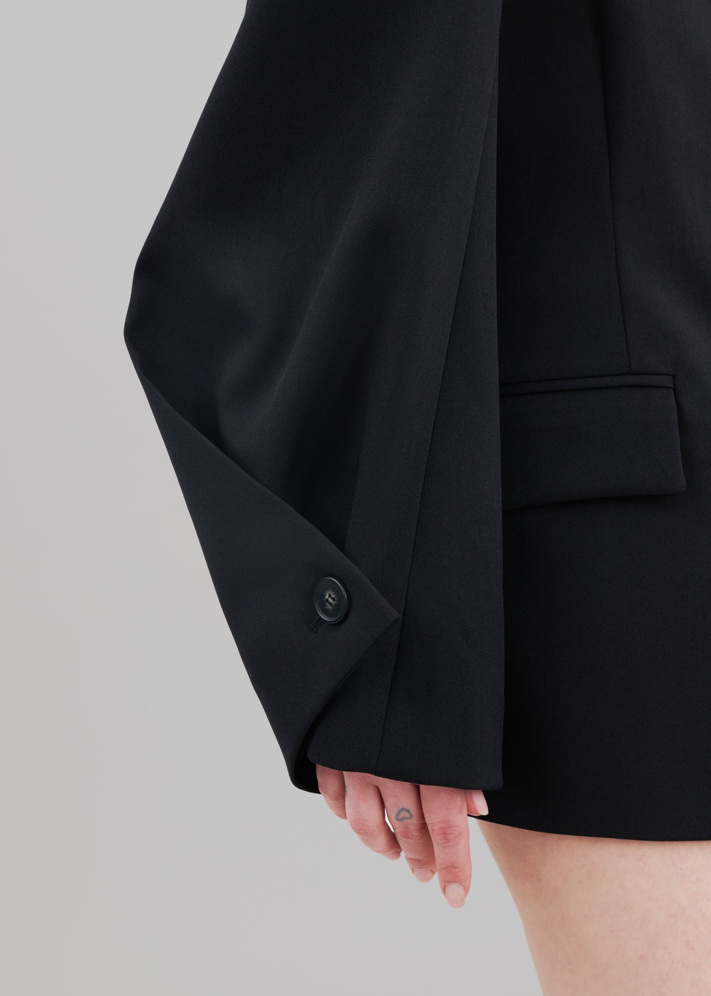 Pia Boxy Blazer - Black