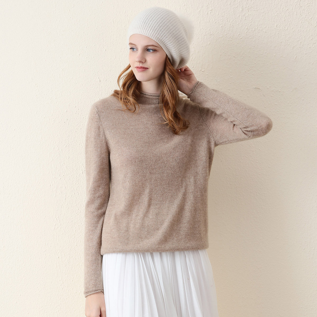 100% Cashmere Womens Round Neck Knit sweater