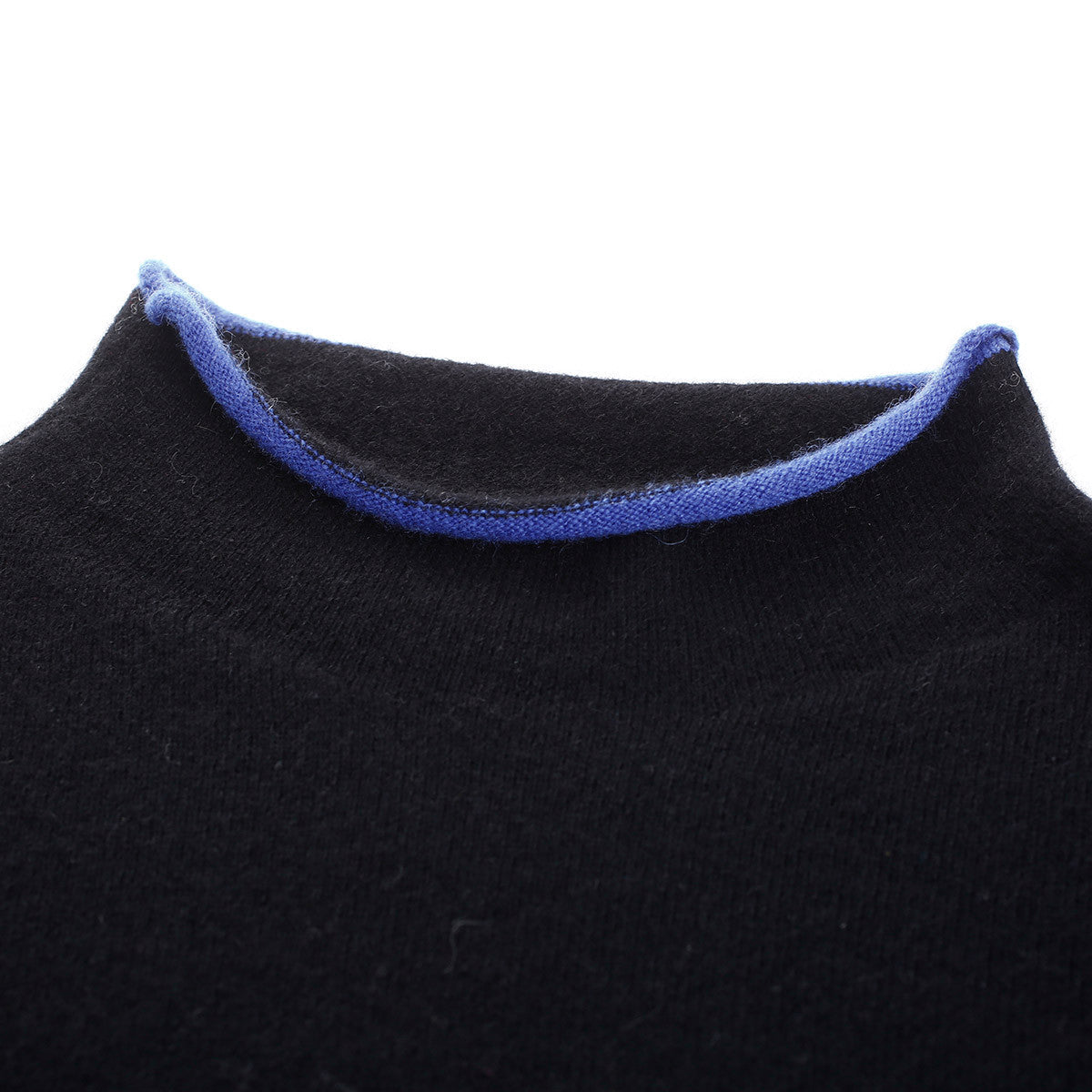 100% Cashmere Knit Sweater with Colorful Cuffs and Collar